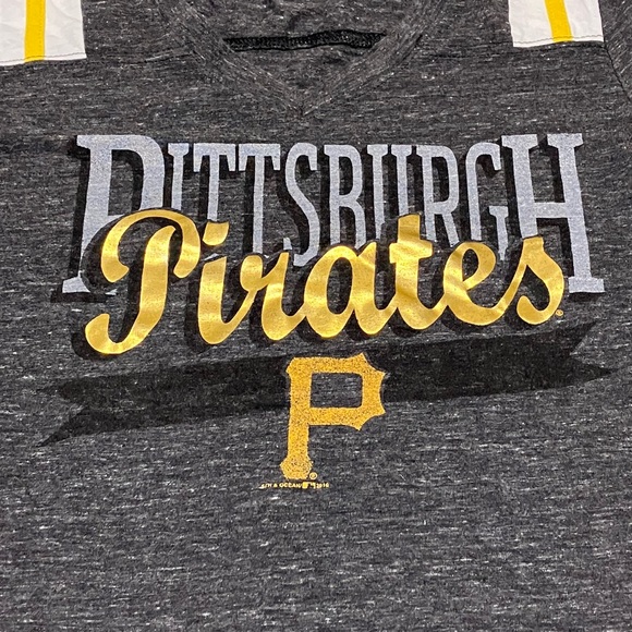 MLB Pittsburgh Pirates Tee - Picture 5 of 5
